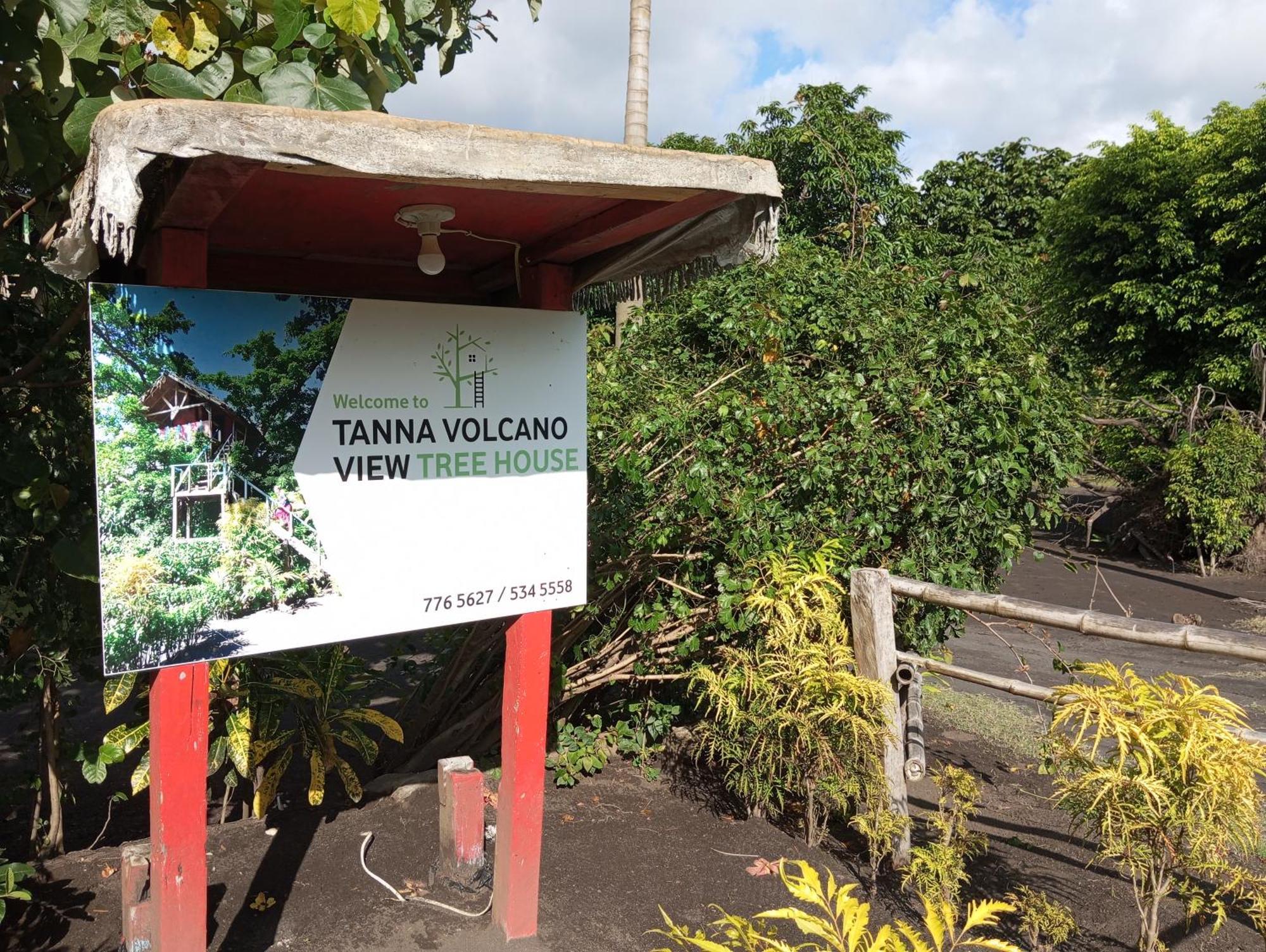 Tanna Volcano View Tree House Lenkuru Buitenkant foto